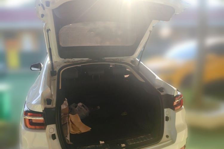 Used CHANGAN CS85 COUPE 2019 1.5T DCT Version China VI Standard Trunk