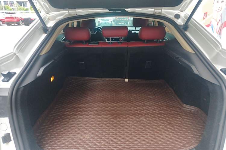 Used CHANGAN CS85 COUPE 2019 1.5T DCT Dynamic Version China VI Standard Trunk