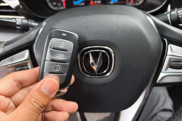 Used CHANGAN CS85 COUPE 2019 2.0T Automatic Luxury Edition China VI Standard Vehicle Key