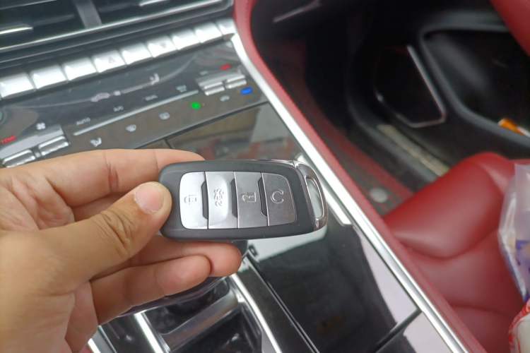 Used CHANGAN CS85 COUPE 2019 1.5T DCT Dynamic Version China VI Standard Vehicle Key