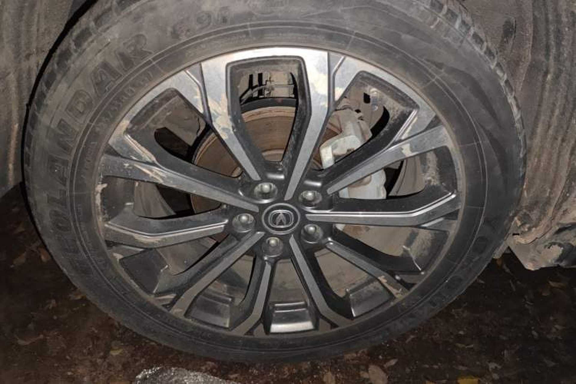 Used CHANGAN CS85 COUPE 2021 1.5T DCT Luxury Edition Right Front Wheel Hub