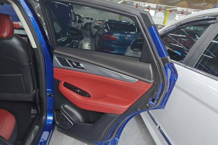 Used CHANGAN CS85 COUPE 2021 1.5T DCT Elite Edition Interior 3