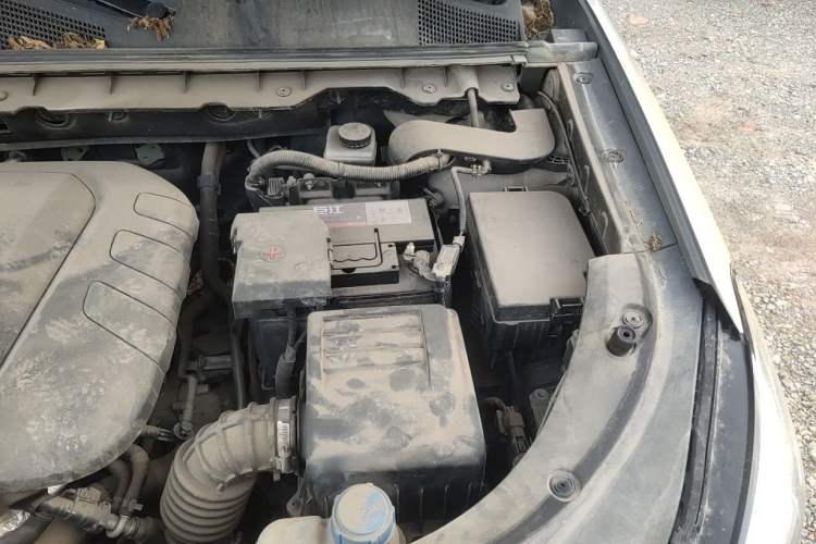 Used CHANGAN CS85 COUPE 2021 1.5T DCT Elite Edition Engine Bay Left