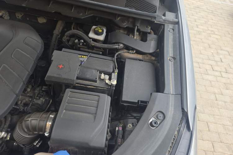 Used CHANGAN CS85 COUPE 2021 1.5T DCT Elite Edition Engine Bay Left