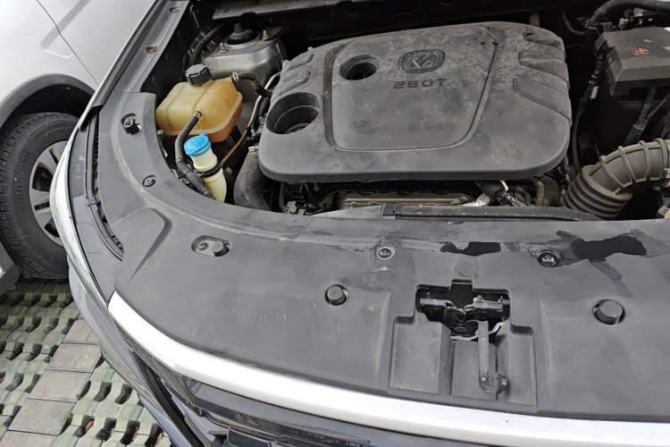 Used CHANGAN CS85 COUPE 2021 1.5T DCT Luxury Edition Engine Bay Right