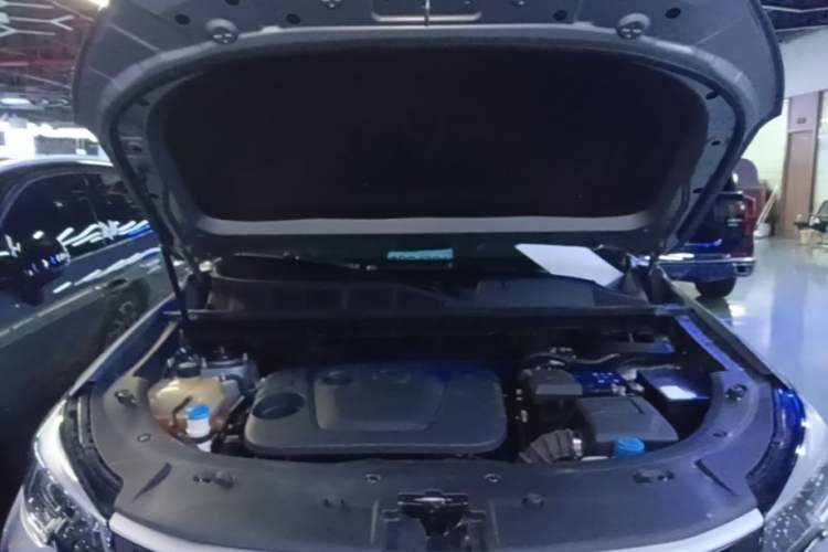 Used CHANGAN CS85 COUPE 2021 1.5T DCT Luxury Edition Engine Bay