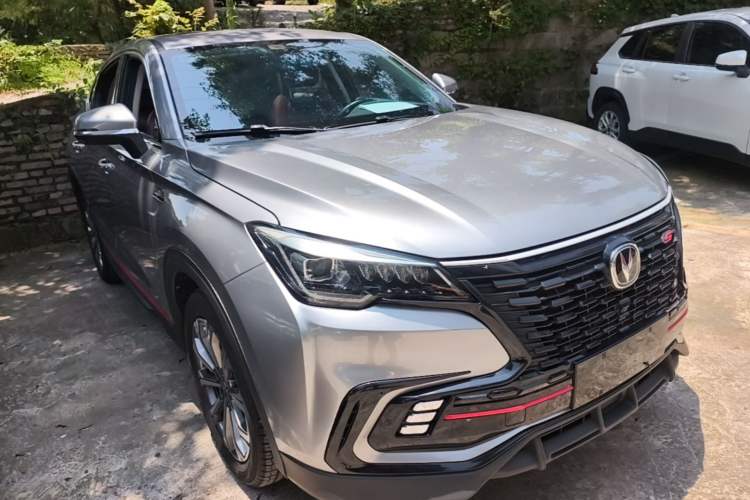 Used CHANGAN CS85 COUPE 2021 1.5T DCT Luxury Edition Front Right 45 Deg