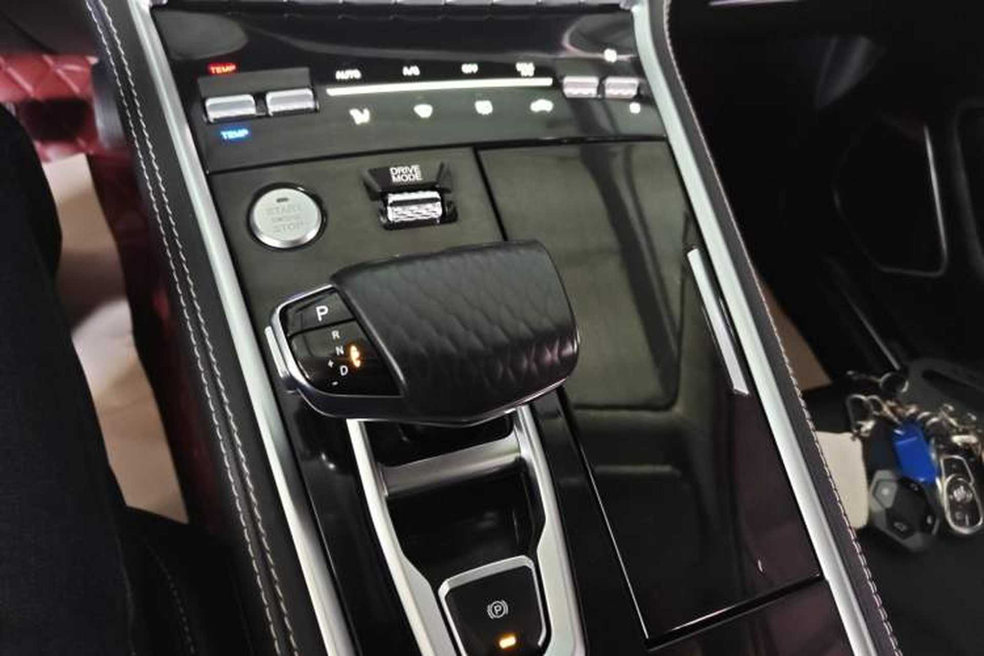 Used CHANGAN CS85 COUPE 2021 1.5T DCT Luxury Edition Gear Lever