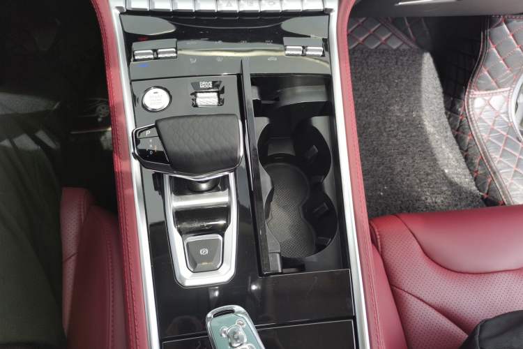 Used CHANGAN CS85 COUPE 2021 1.5T DCT Luxury Edition Gear Lever