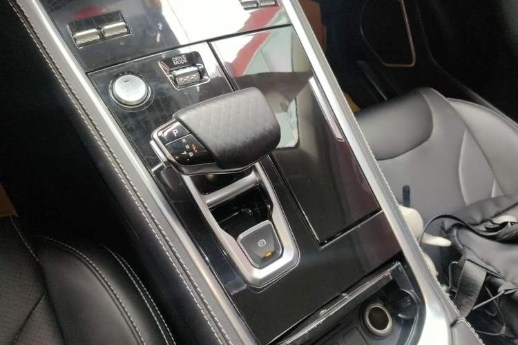 Used CHANGAN CS85 COUPE 2021 1.5T DCT Prestige Model Gear Lever