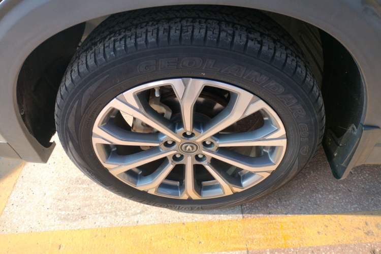 Used CHANGAN CS85 COUPE 2021 1.5T DCT Luxury Edition Left Front Wheel Hub