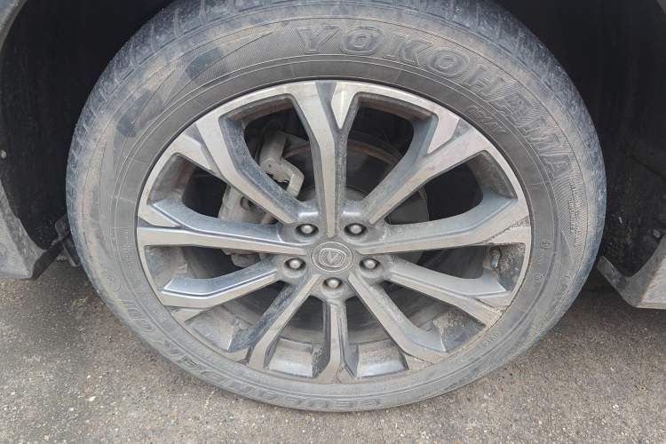 Used CHANGAN CS85 COUPE 2021 1.5T DCT Luxury Edition Left Front Wheel Hub