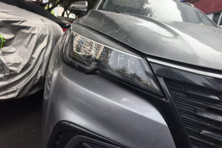 Used CHANGAN CS85 COUPE 2021 2.0T Automatic Luxury Version Right Front Headlight