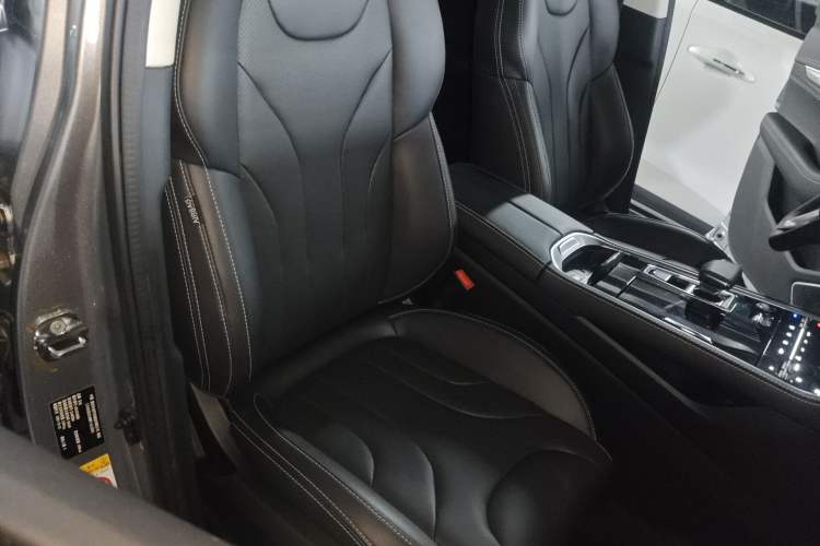 Used CHANGAN CS85 COUPE 2021 2.0T Automatic Luxury Version Right Front Seat