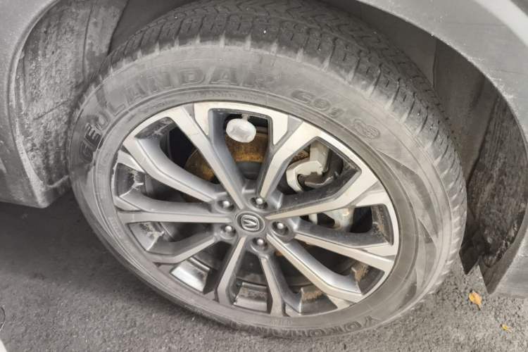 Used CHANGAN CS85 COUPE 2021 2.0T Automatic Luxury Version Right Front Wheel Hub