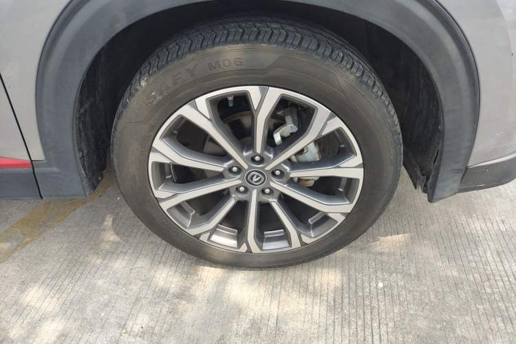 Used CHANGAN CS85 COUPE 2021 1.5T DCT Luxury Edition Right Front Wheel Hub