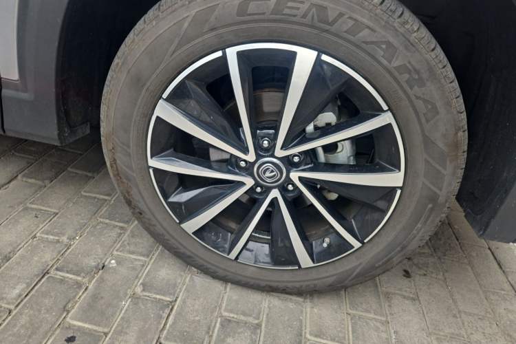 Used CHANGAN CS85 COUPE 2021 1.5T DCT Elite Edition Right Front Wheel Hub