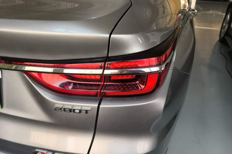 Used CHANGAN CS85 COUPE 2021 1.5T DCT Prestige Model Right Rear Taillight