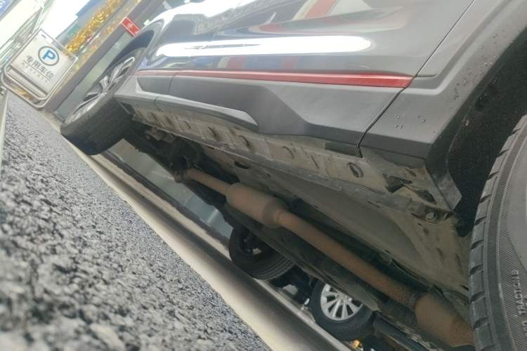 Used CHANGAN CS85 COUPE 2021 1.5T DCT Prestige Model Right Side Sill