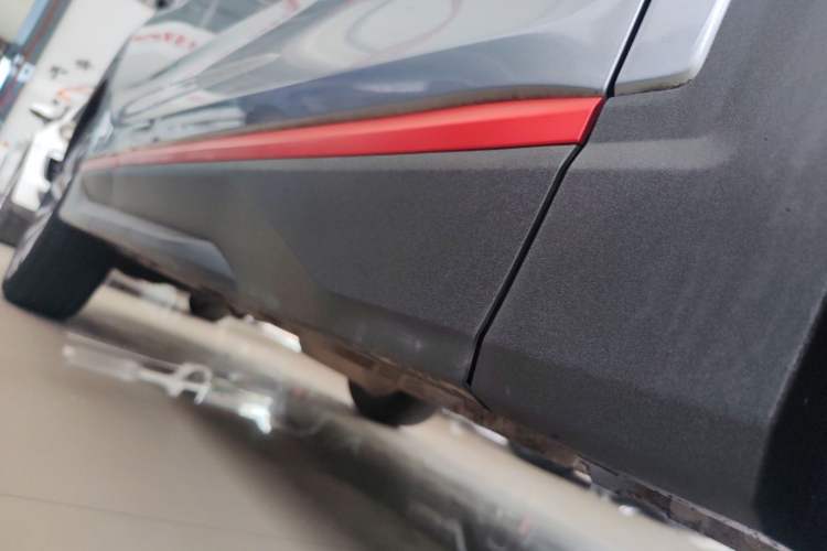 Used CHANGAN CS85 COUPE 2021 1.5T DCT Luxury Edition Right Side Sill