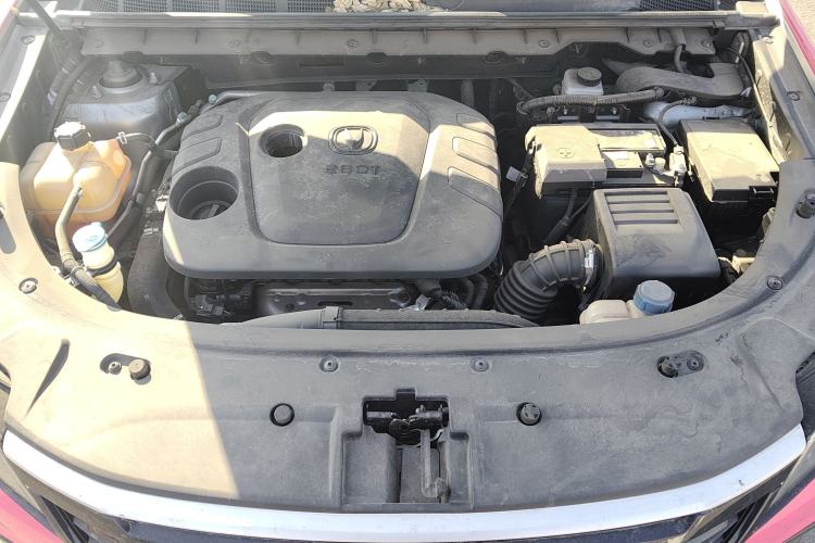 Used CHANGAN CS85 COUPE 2021 1.5T DCT Luxury Edition Engine Bay