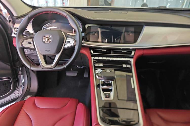 Used CHANGAN CS85 COUPE 2021 1.5T DCT Luxury Edition Center Console