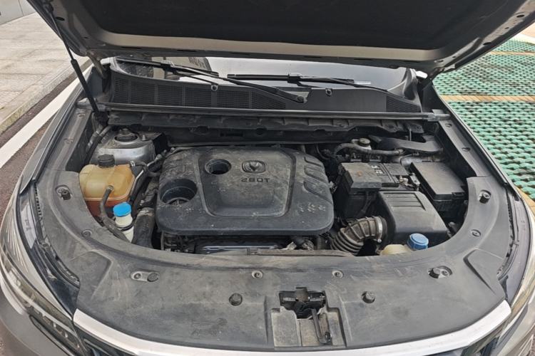 Used CHANGAN CS85 COUPE 2021 1.5T DCT Luxury Edition Engine Bay