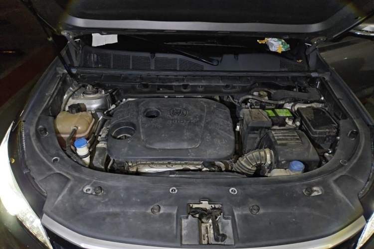 Used CHANGAN CS85 COUPE 2021 1.5T DCT Luxury Edition Engine Bay