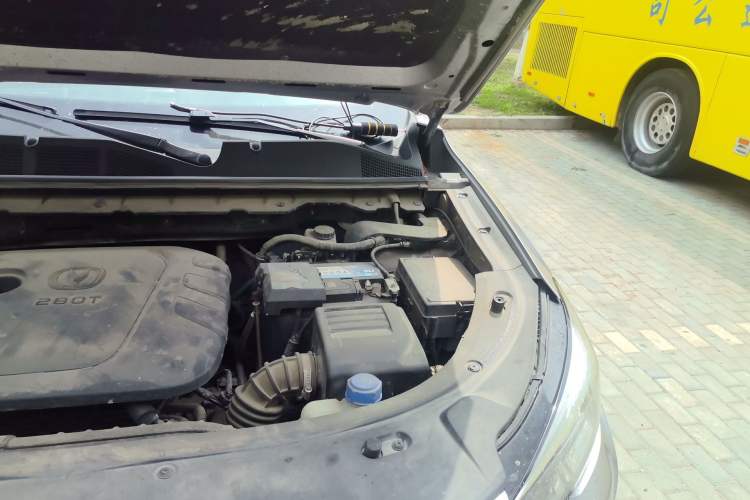 Used CHANGAN CS85 COUPE 2021 1.5T DCT Prestige Model Engine Bay Left