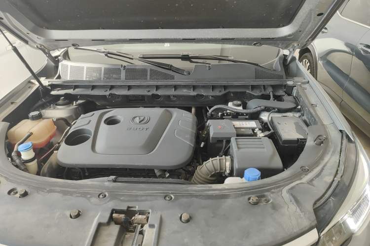 Used CHANGAN CS85 COUPE 2021 1.5T DCT Elite Edition Engine Bay