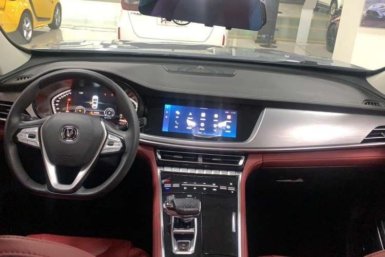 Used CHANGAN CS85 COUPE 2021 1.5T DCT Elite Edition Interior 3