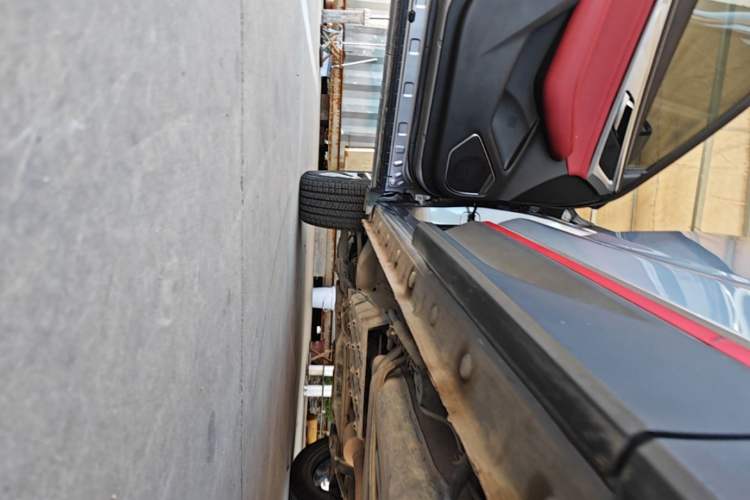 Used CHANGAN CS85 COUPE 2021 1.5T DCT Luxury Edition Left Side Sill