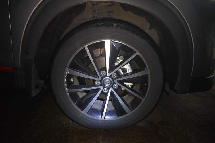 Used CHANGAN CS85 COUPE 2021 1.5T DCT Elite Edition Right Front Wheel Hub
