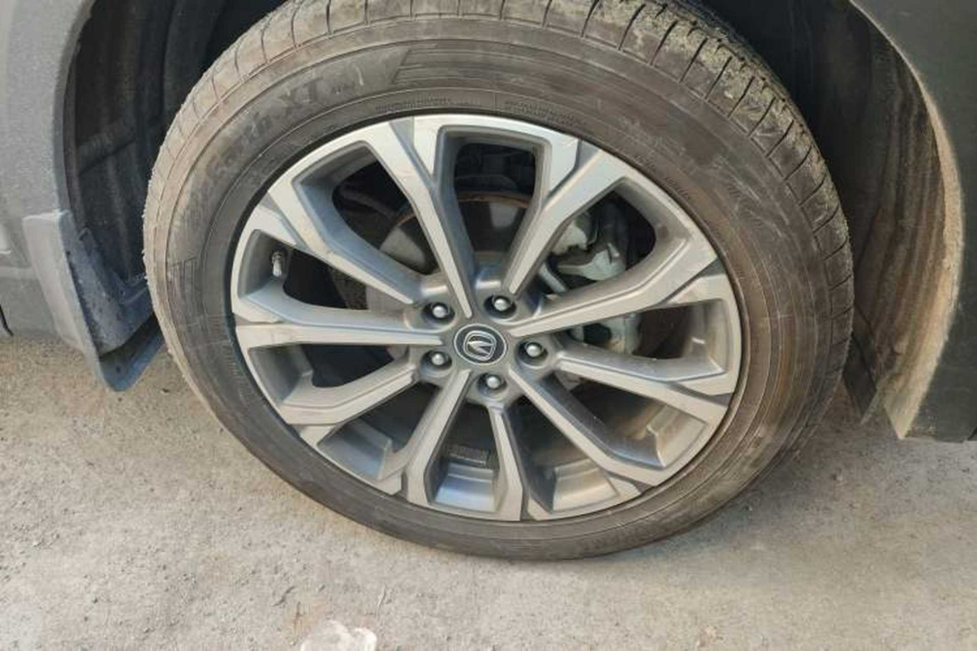 Used CHANGAN CS85 COUPE 2021 1.5T DCT Luxury Edition Right Front Wheel Hub