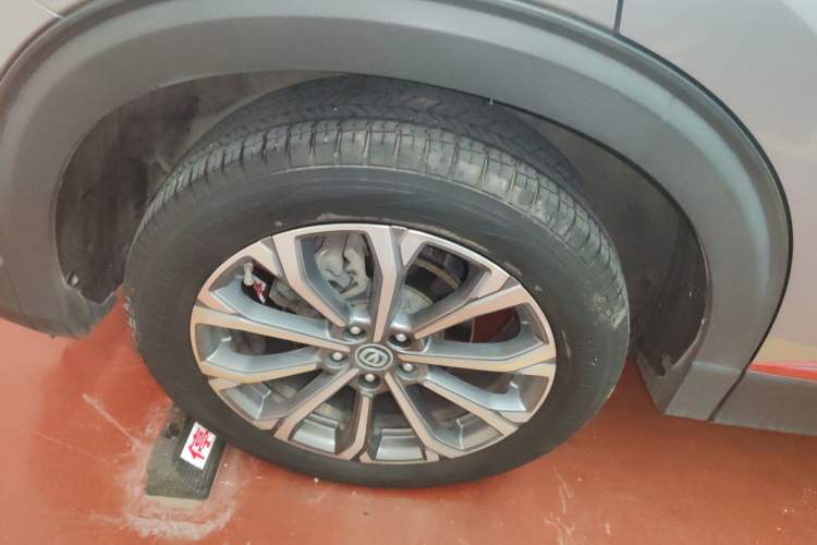 Used CHANGAN CS85 COUPE 2021 1.5T DCT Luxury Edition Right Rear Wheel Hub