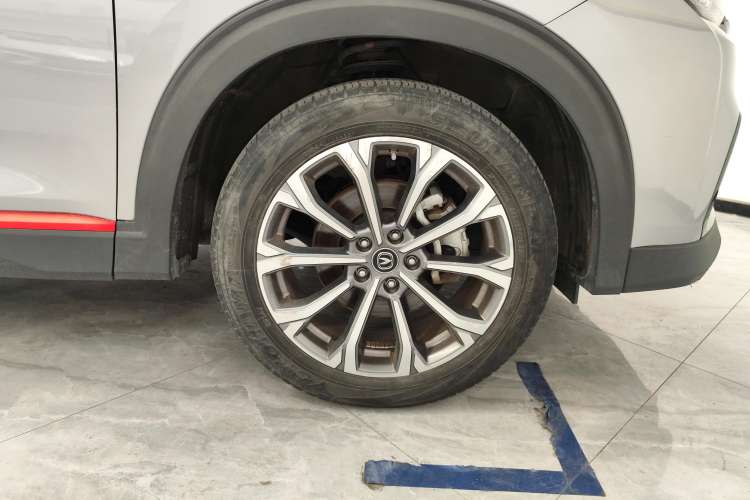 Used CHANGAN CS85 COUPE 2021 2.0T Automatic Prestige Edition Right Rear Wheel Hub