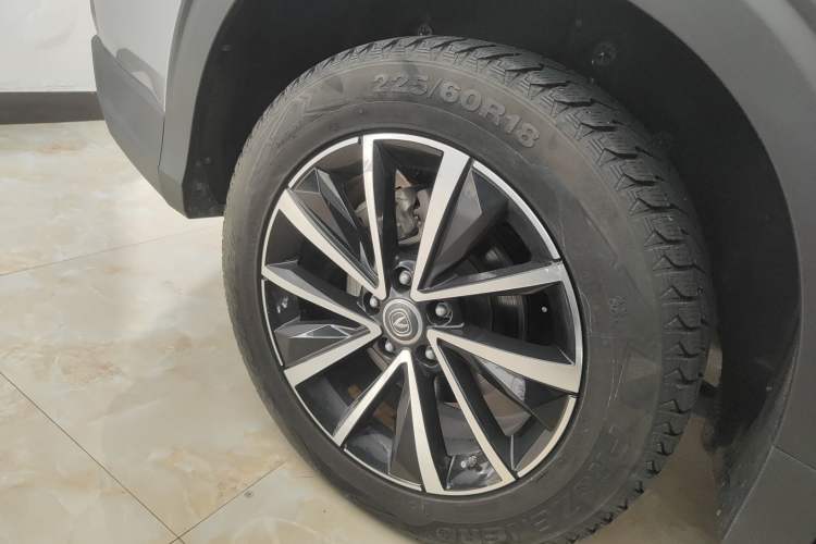 Used CHANGAN CS85 COUPE 2021 1.5T DCT Elite Edition Right Rear Wheel Hub