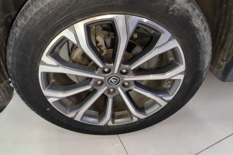 Used CHANGAN CS85 COUPE 2021 1.5T DCT Luxury Edition Right Rear Wheel Hub