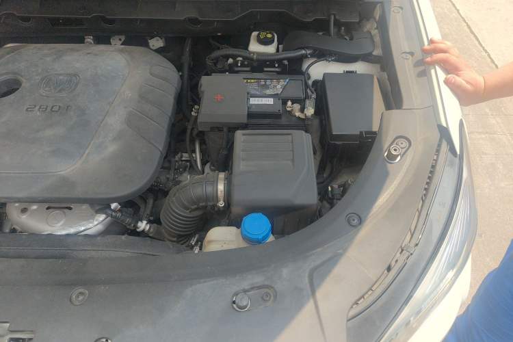 Used CHANGAN CS85 COUPE 2021 1.5T DCT Luxury Edition Engine Bay Left