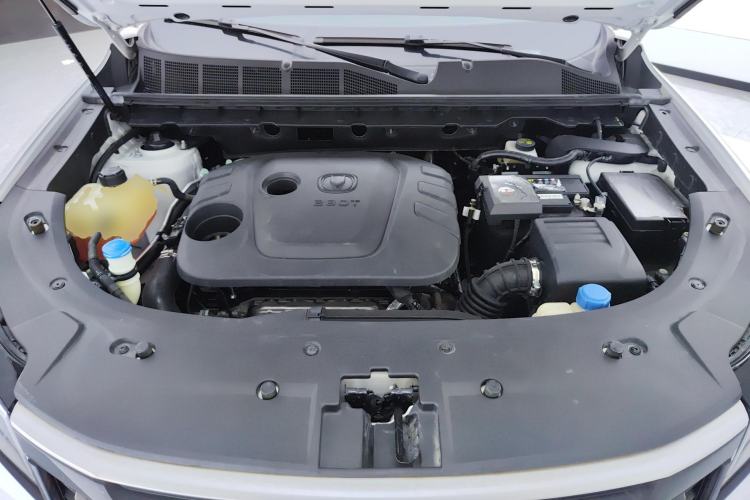 Used CHANGAN CS85 COUPE 2021 1.5T DCT Luxury Edition Engine Bay