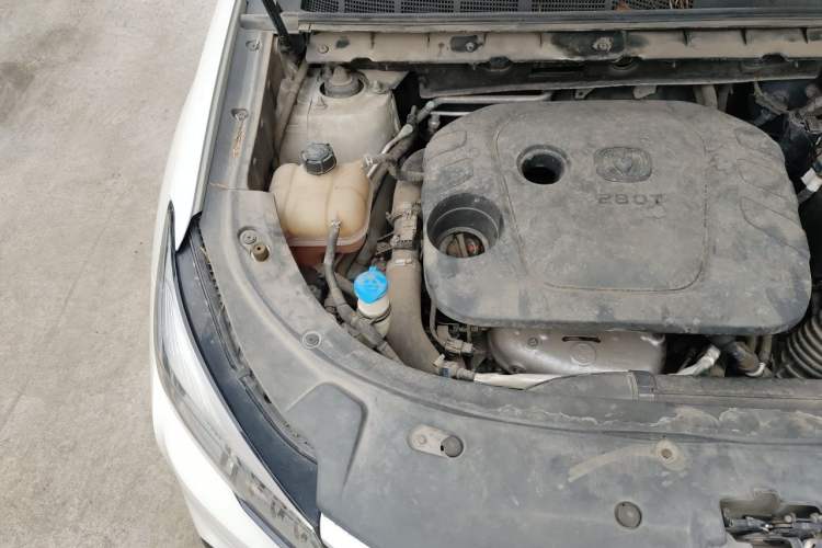 Used CHANGAN CS85 COUPE 2021 1.5T DCT Luxury Edition Engine Bay Right
