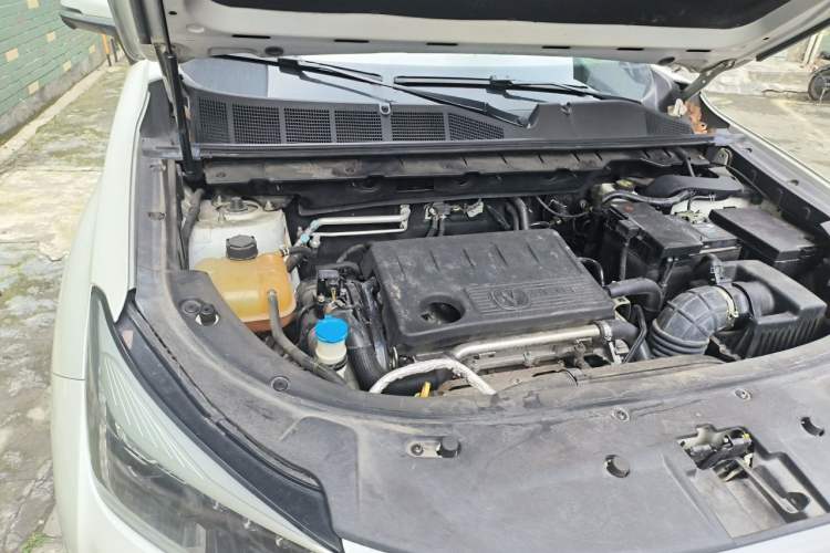 Used CHANGAN CS85 COUPE 2021 2.0T Automatic Luxury Version Engine Bay Right