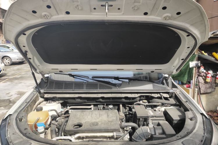 Used CHANGAN CS85 COUPE 2021 2.0T Automatic Luxury Version Engine Bay