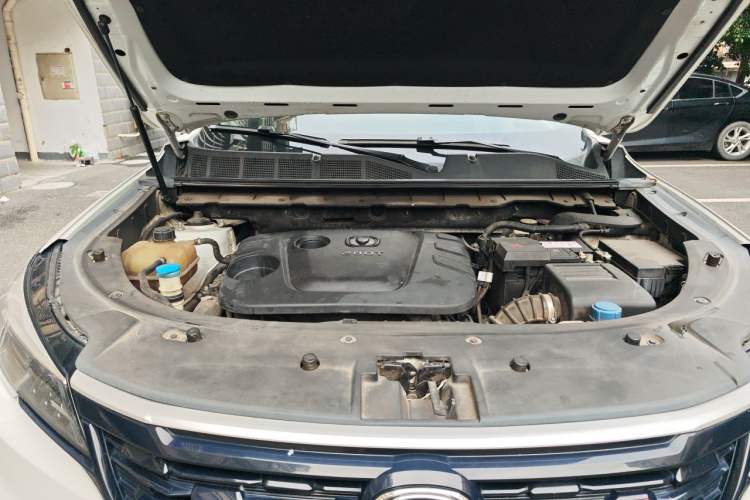 Used CHANGAN CS85 COUPE 2021 1.5T DCT Luxury Edition Engine Bay