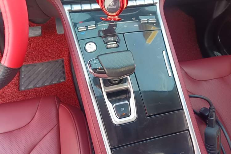 Used CHANGAN CS85 COUPE 2021 1.5T DCT Luxury Edition Gear Lever