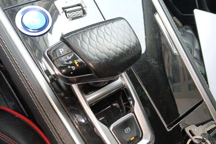 Used CHANGAN CS85 COUPE 2021 1.5T DCT Prestige Model Gear Lever