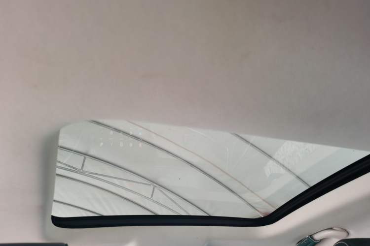 Used CHANGAN CS85 COUPE 2021 1.5T DCT Prestige Model Headliner