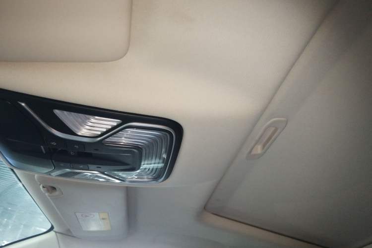 Used CHANGAN CS85 COUPE 2021 1.5T DCT Elite Edition Headliner