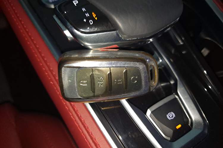 Used CHANGAN CS85 COUPE 2021 1.5T DCT Prestige Model Interior 1