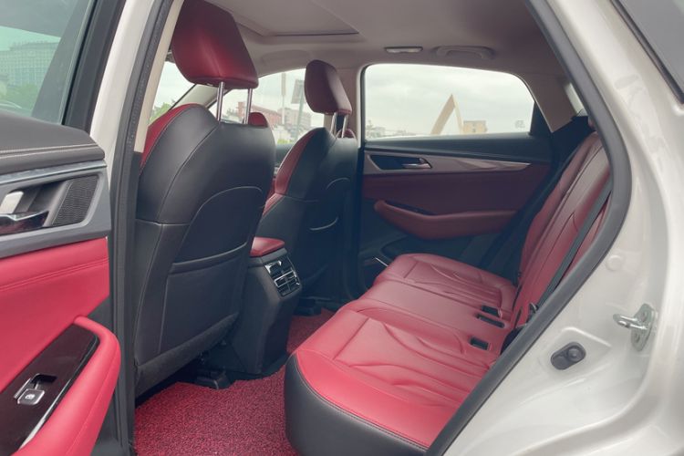 Used CHANGAN CS85 COUPE 2021 1.5T DCT Elite Edition Interior 3